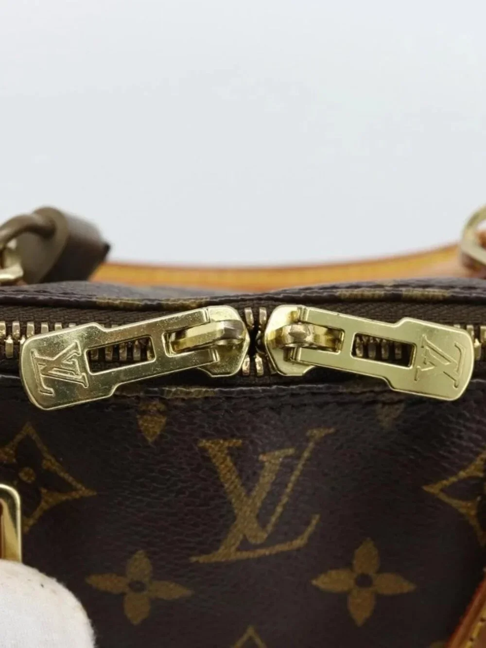 LOUIS VUITTON Monogram Alma Hand Bag M51130 LV Auth 185712A